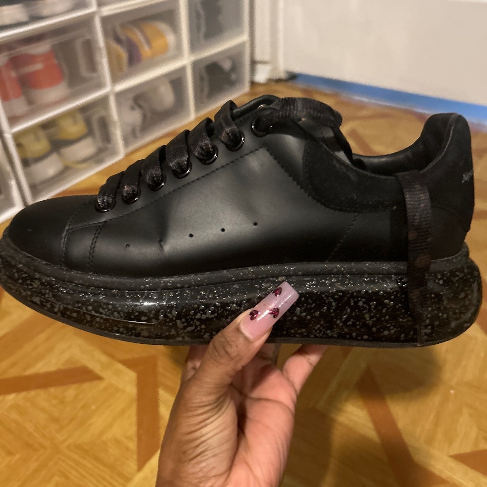 Oversized Alexander Mcqueens - image 1